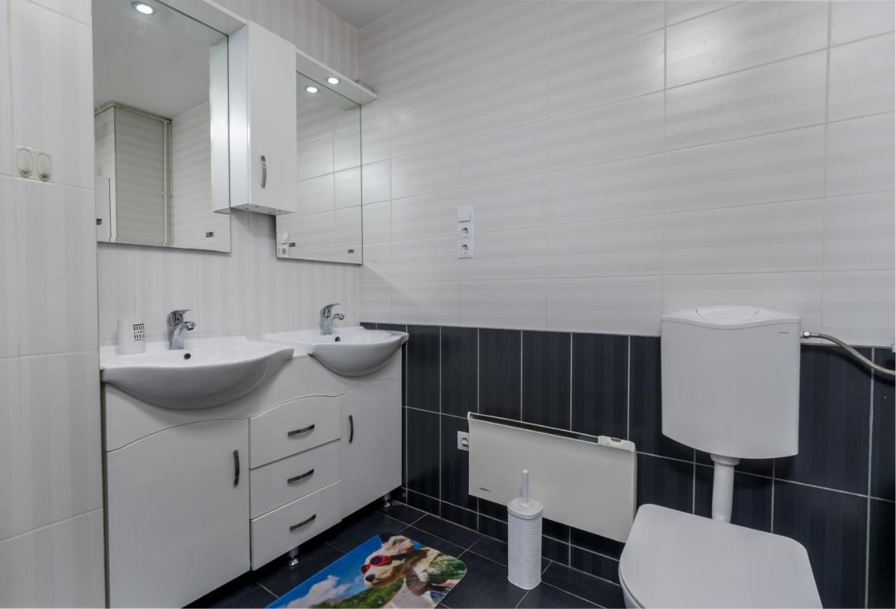 Fireworks Rakoczi - Free Parking - 3 Bedrooms - 2 Bathrooms Budapest Exterior photo